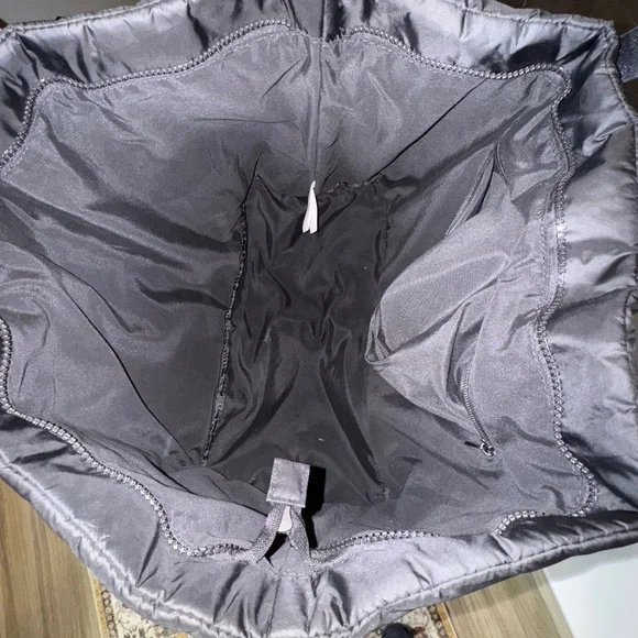 Rare Beauty Puffer Tote Bag - Picture 2 of 2